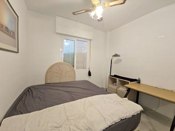 10-bb915d1cb19341576dcdc994b81ab9c5