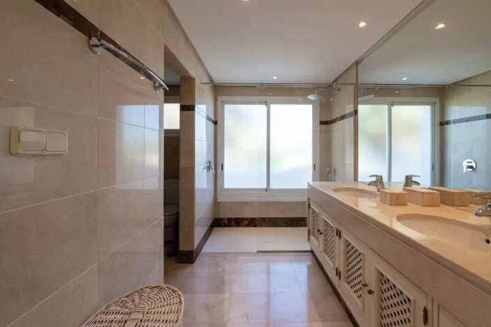 Image No.16-3 Bed Apartment for sale