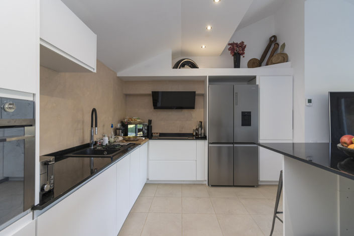 Image No.15-9 Bed Villa for sale