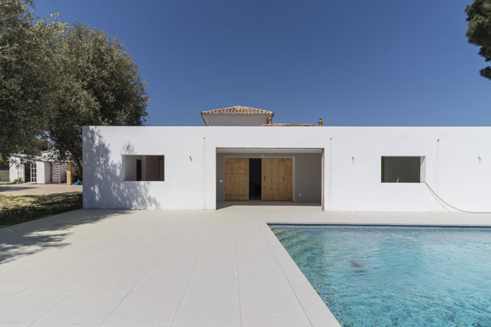 Image No.6-9 Bed Villa for sale