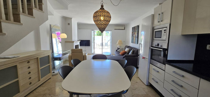 Image No.5-3 Bed Townhouse for sale