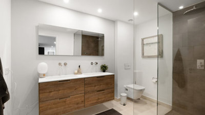 10-bb915d1cb19341576dcdc994b81ab9c5