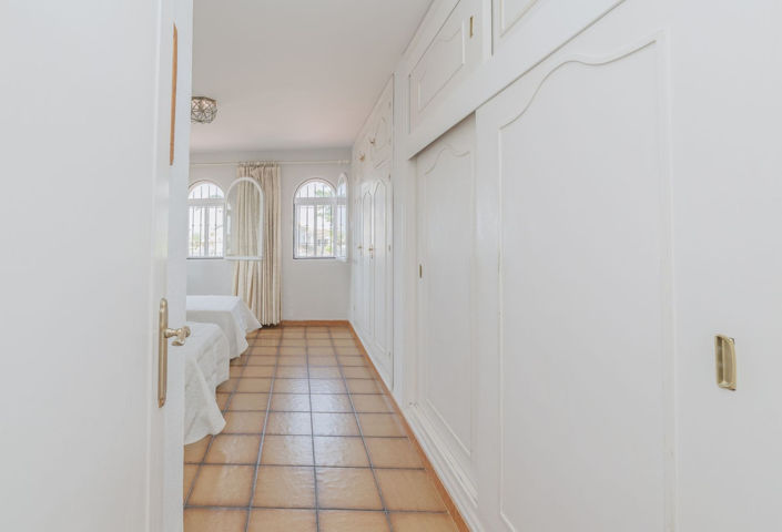 Image No.33-3 Bed Villa for sale