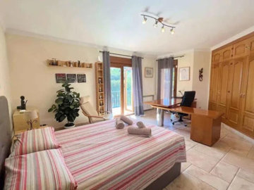 10-bb915d1cb19341576dcdc994b81ab9c5