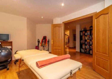 8-e64a9055bba3e77ac8aca3b893cdf826