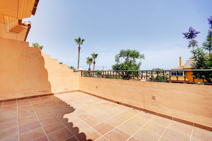 Image No.9-3 Bed Townhouse for sale