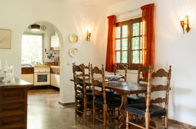 10-bb915d1cb19341576dcdc994b81ab9c5