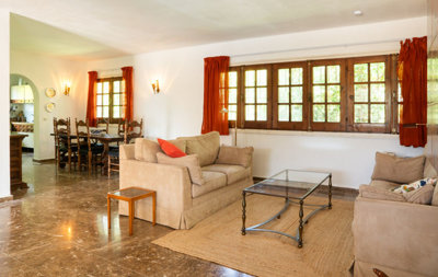 8-e64a9055bba3e77ac8aca3b893cdf826