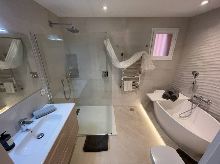 Image No.16-2 Bed Apartment for sale