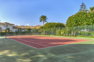 11-20939a0134ad724a8cb2a801094d15a4