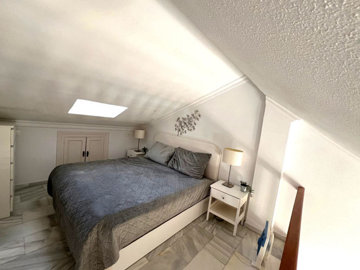 7-aa4cc561180b369757c0bb4af9886cd3