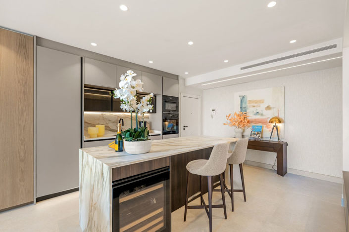 Image No.9-3 Bed Apartment for sale