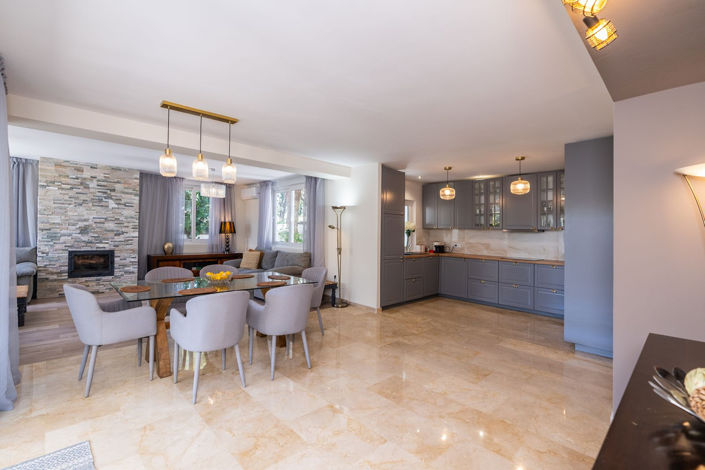 Image No.5-4 Bed Villa for sale