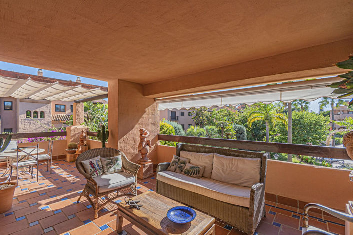 Image No.1-4 Bed Apartment for sale