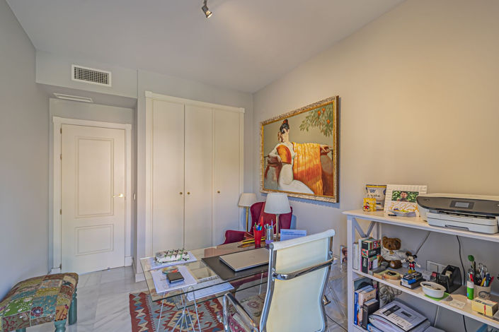 Image No.29-4 Bed Apartment for sale