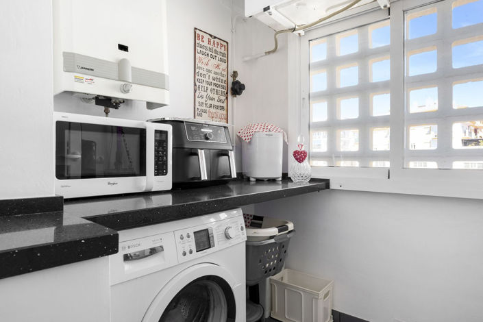 Image No.10-3 Bed Apartment for sale