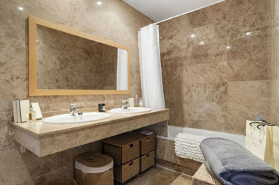 13-5fd73dea700db77384c091ca9818b1a9