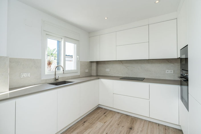 Image No.11-3 Bed Duplex for sale