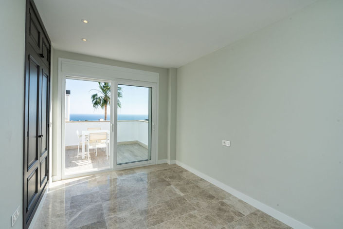 Image No.14-3 Bed Duplex for sale