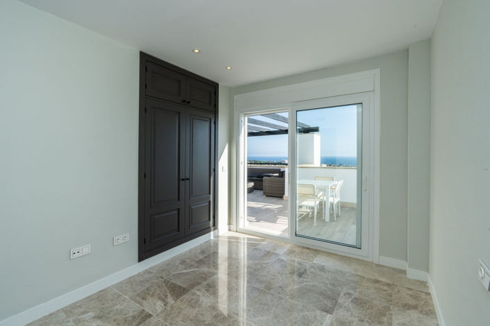 Image No.15-3 Bed Duplex for sale