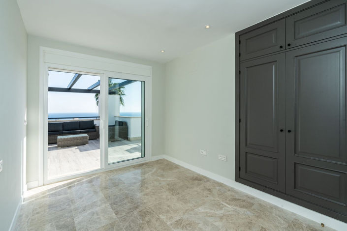 Image No.16-3 Bed Duplex for sale