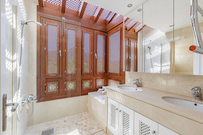 Image No.10-2 Bed Apartment for sale