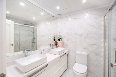 12-53013098fcab6c38b1379cd33298e050