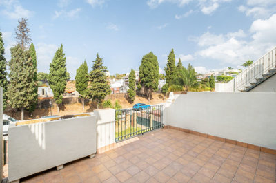 15-11d12f2f454f2f5e9b981fdd8b901d51