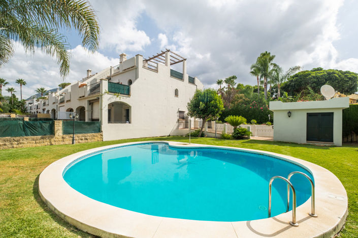 Image No.22-3 Bed Townhouse for sale