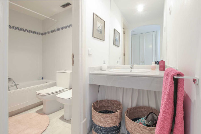 Image No.15-2 Bed Apartment for sale