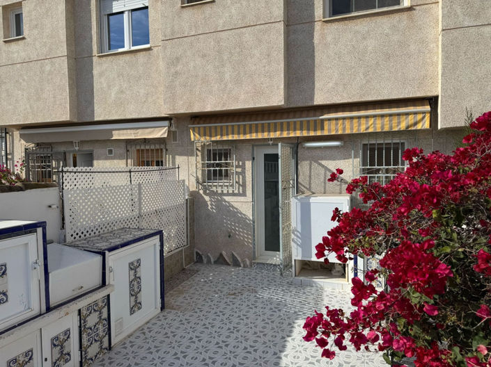 Image No.10-2 Bed Townhouse for sale