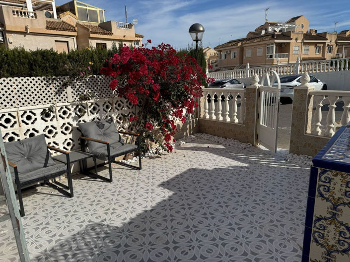 Image No.11-2 Bed Townhouse for sale