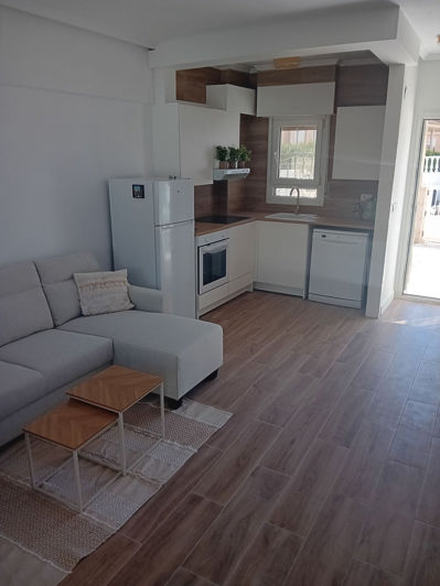 Image No.4-2 Bed Townhouse for sale