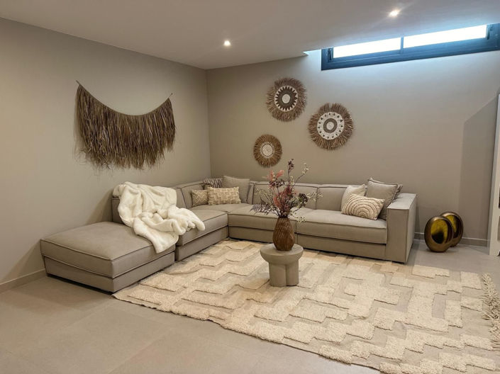 Image No.5-5 Bed Villa for sale