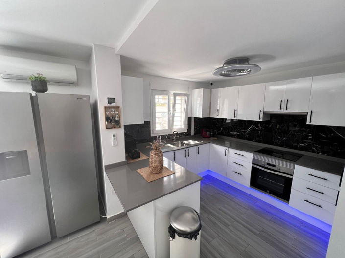 Image No.14-3 Bed Villa for sale