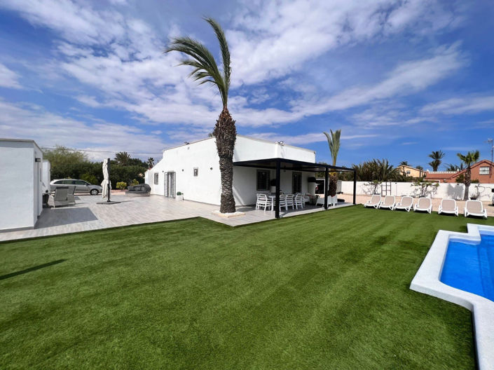 Image No.3-3 Bed Villa for sale