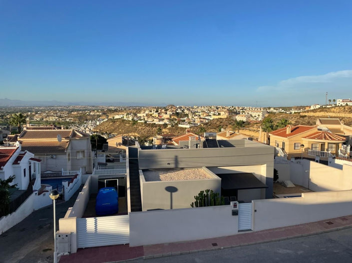 Image No.23-2 Bed Villa for sale