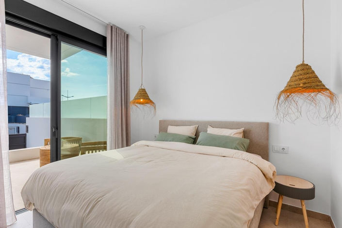 Image No.45-3 Bed Townhouse for sale