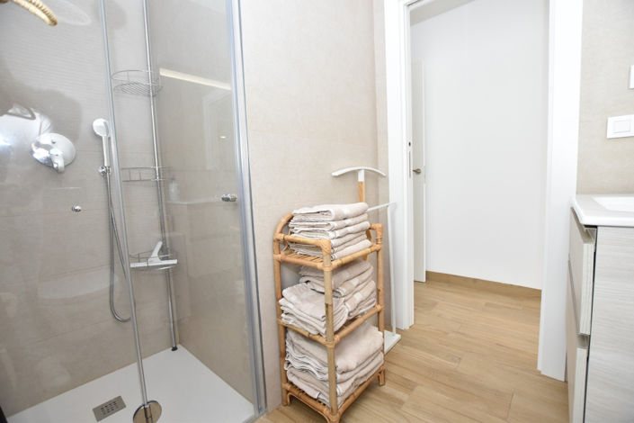 Image No.17-2 Bed Apartment for sale