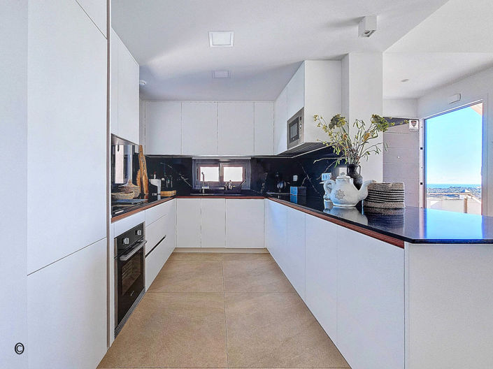 Image No.7-3 Bed Apartment for sale