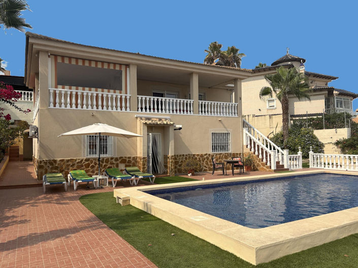 Image No.1-3 Bed Villa for sale
