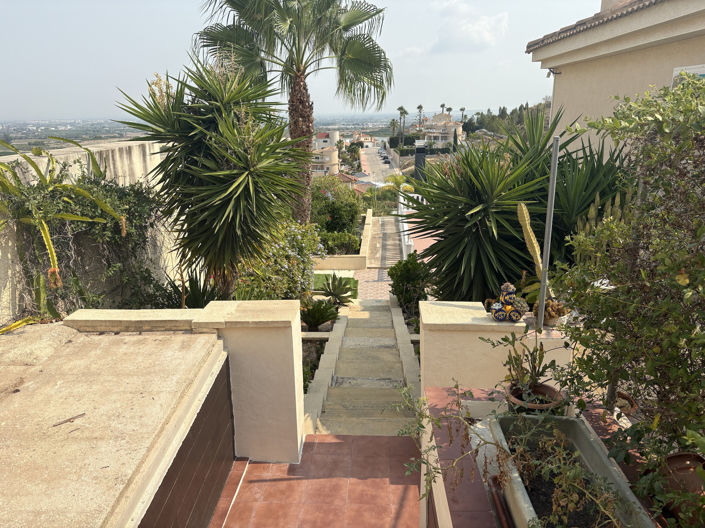 Image No.10-3 Bed Villa for sale