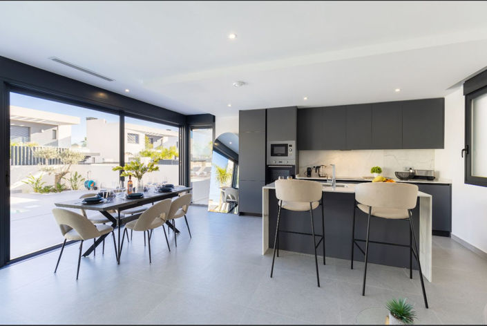 Image No.17-3 Bed Villa for sale