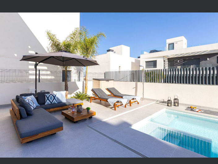 Image No.3-3 Bed Villa for sale