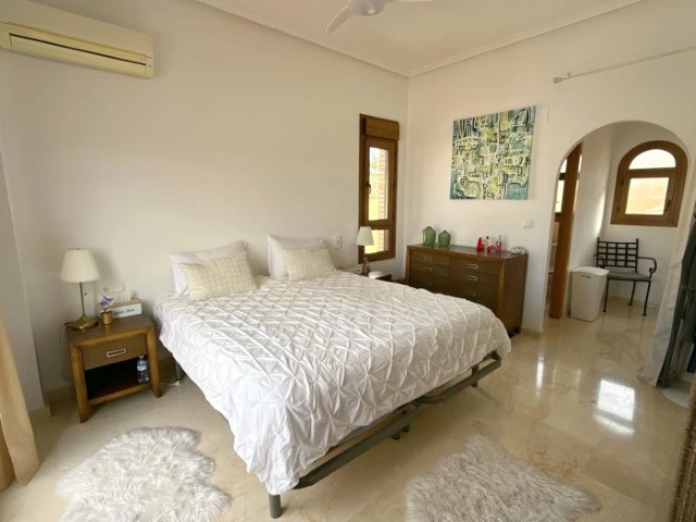 Image No.11-4 Bed Villa for sale