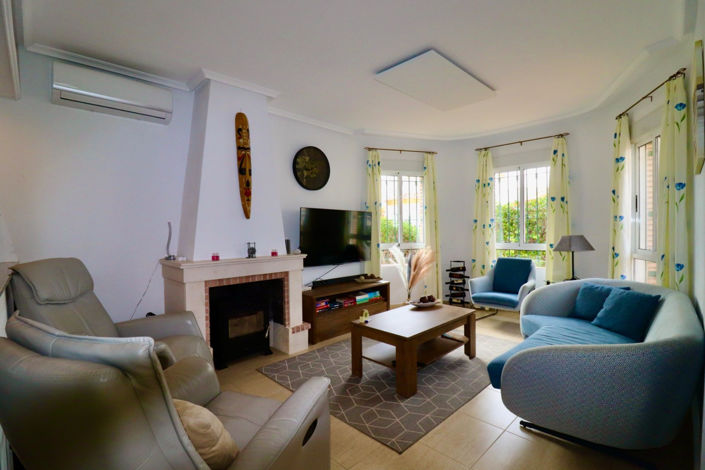 Image No.5-Villa de 2 chambres à vendre à Alicante