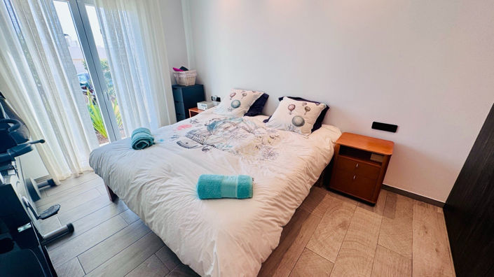 Image No.15-2 Bed Villa for sale