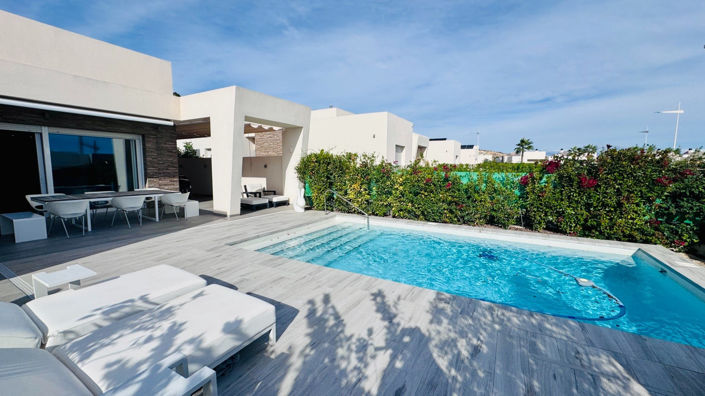 Image No.3-2 Bed Villa for sale