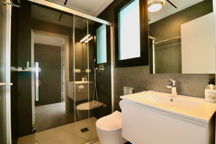 Image No.10-3 Bed Apartment for sale