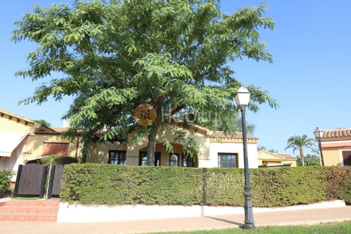 Image No.24-2 Bed Semi-Detached for sale